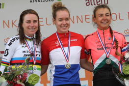 22-08-2020: Wielrennen: NK vrouwen: Drijber: Anna van der Breggen wint het NK voor Annemiek van Vleuten en Anouska Koster